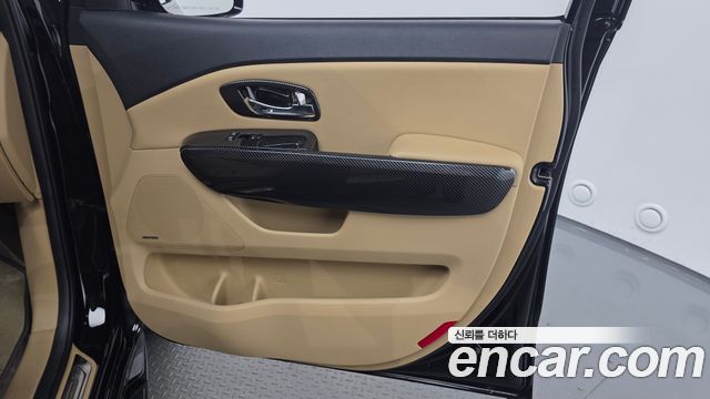 Kia Canival 2020 — photo 15