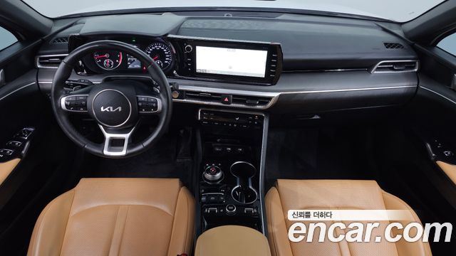 Kia K5 2023 — photo 10