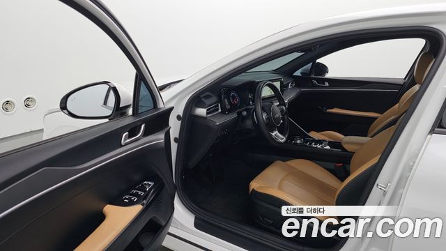 Kia K5 2023 — photo 13