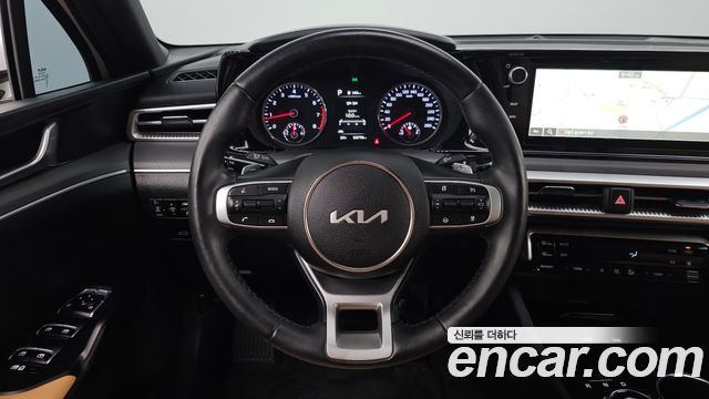 Kia K5 2023 — photo 19