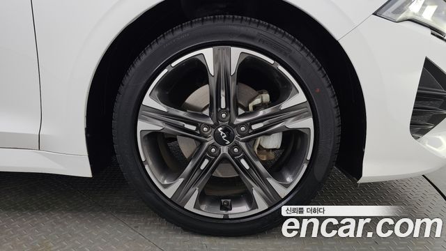 Kia K5 2023 — photo 7