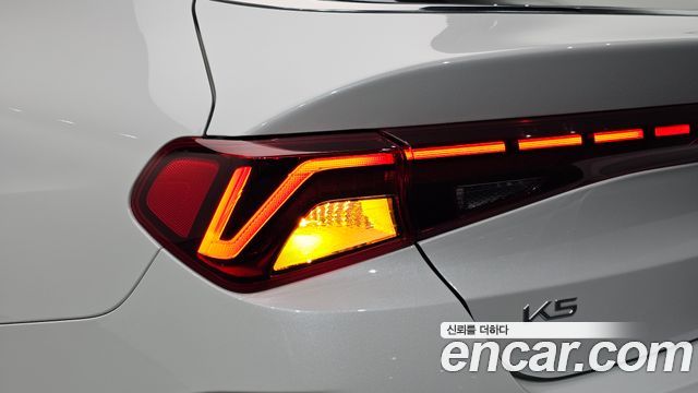 Kia K5 2023 — photo 9
