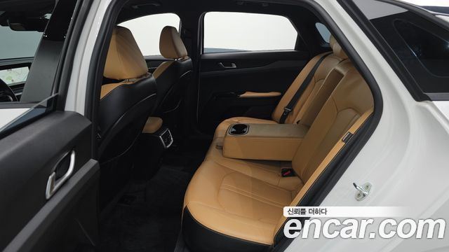 Kia K5 2023 — photo 16