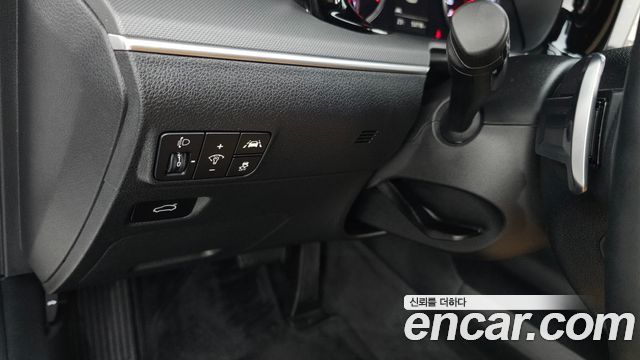 Kia K5 2023 — photo 30