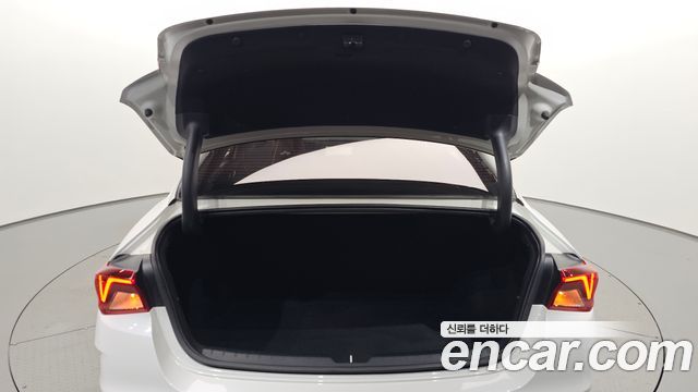 Kia K5 2023 — photo 34