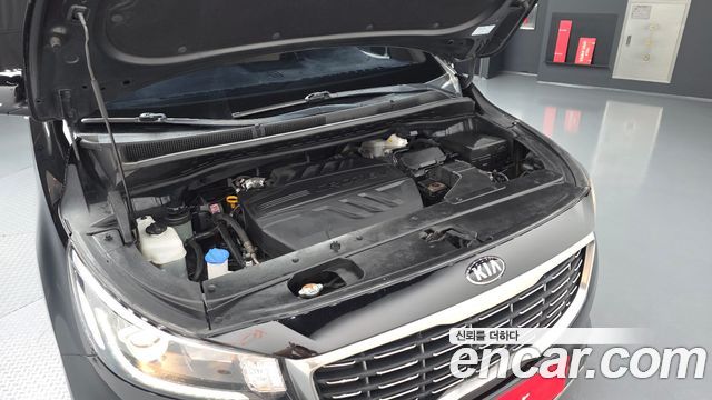 Kia Canival 2019 — photo 6