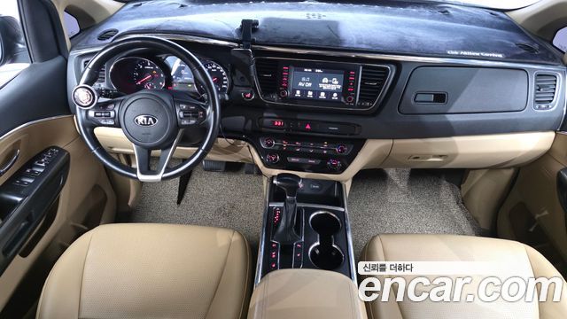 Kia Canival 2019 — photo 7