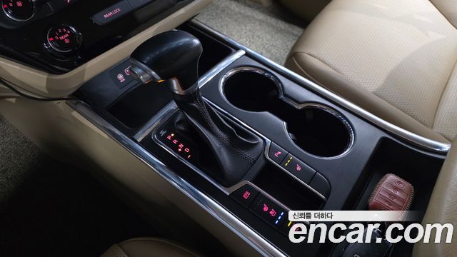 Kia Canival 2019 — photo 9