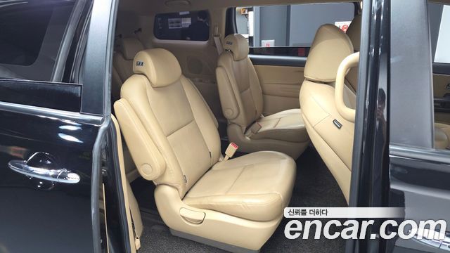 Kia Canival 2019 — photo 12