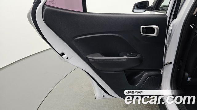 Hyundai Venue 2021 — photo 15