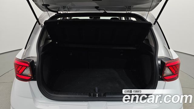 Hyundai Venue 2021 — photo 30