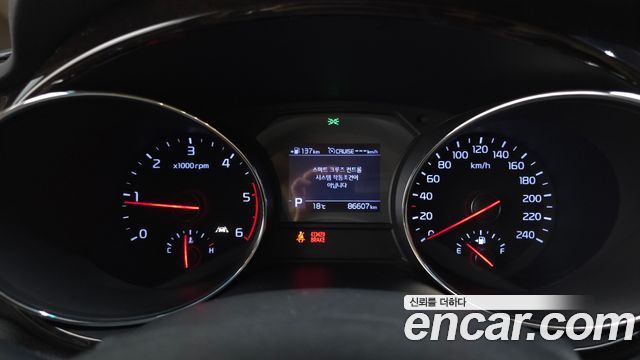 Kia Canival 2020 — photo 11
