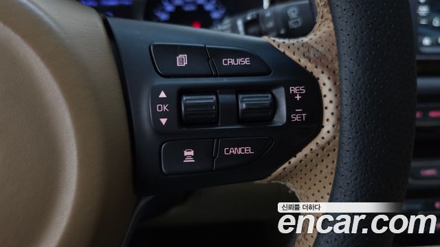 Kia Canival 2020 — photo 24