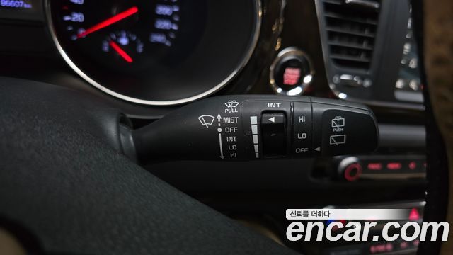Kia Canival 2020 — photo 26