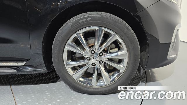 Kia Canival 2020 — photo 7