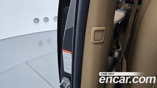 Kia Canival 2020 — photo 29