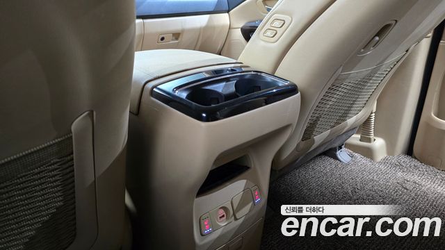 Kia Canival 2020 — photo 30
