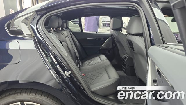 BMW 5-Series 2025 — photo 17