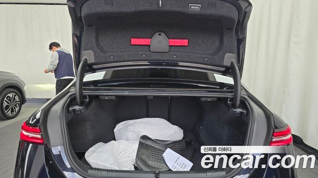 BMW 5-Series 2025 — photo 23