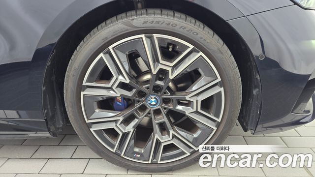 BMW 5-Series 2025 — photo 7