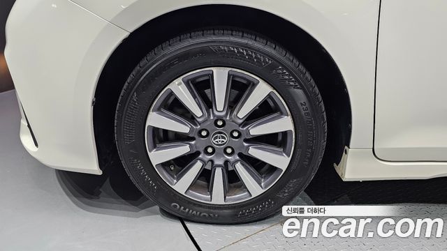 Toyota Sienna 2018 — photo 5