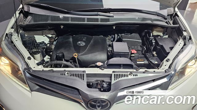 Toyota Sienna 2018 — photo 6