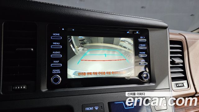Toyota Sienna 2018 — photo 13