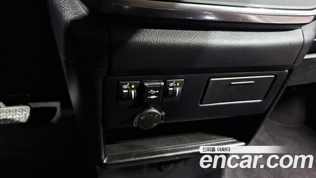 Toyota Sienna 2018 — photo 18