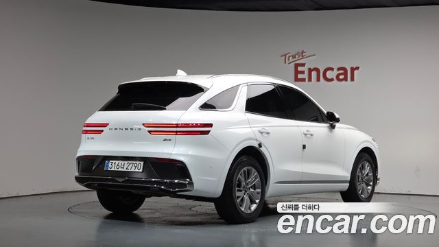 Genesis GV70 2025 — photo 2