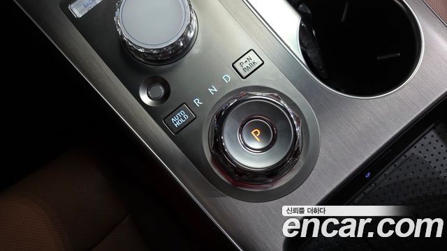 Genesis GV70 2025 — photo 12