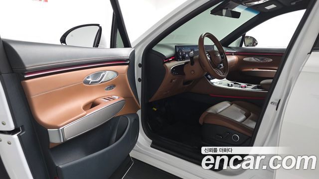 Genesis GV70 2025 — photo 13
