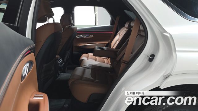 Genesis GV70 2025 — photo 18