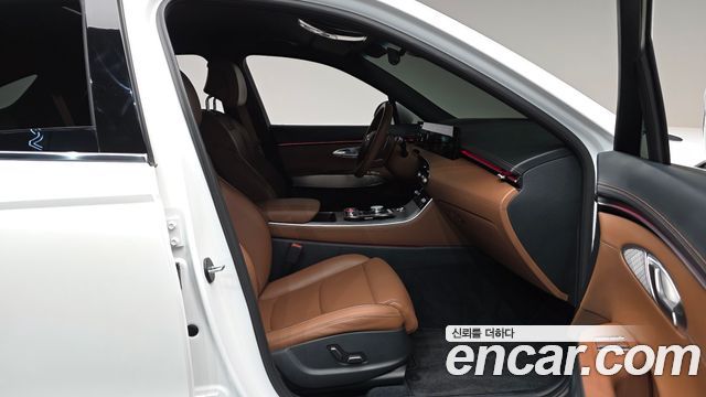 Genesis GV70 2025 — photo 16