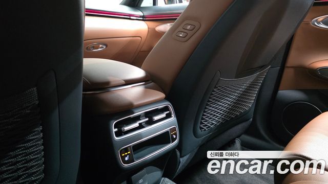 Genesis GV70 2025 — photo 31