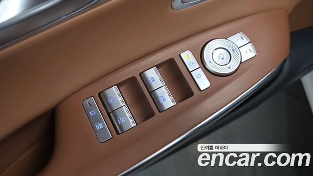 Genesis GV70 2025 — photo 34