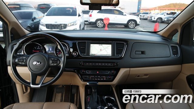 Kia Canival 2019 — photo 7