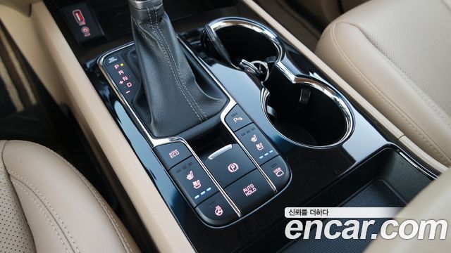 Kia Canival 2019 — photo 9