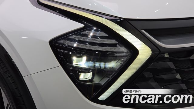 Kia Sportage 2022 — photo 8