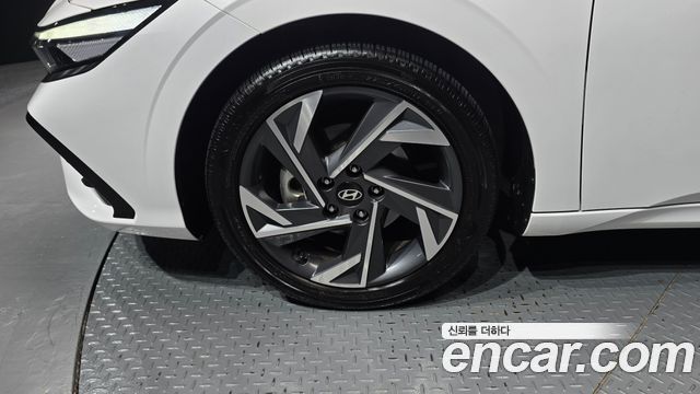 Hyundai AVANTE 2024 — photo 5