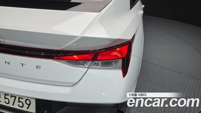 Hyundai AVANTE 2024 — photo 9