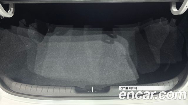 Hyundai AVANTE 2024 — photo 31