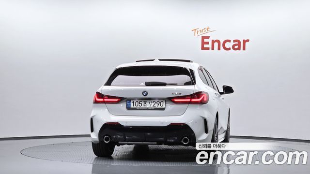 BMW 1-Series 2021 — photo 4