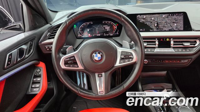 BMW 1-Series 2021 — photo 19