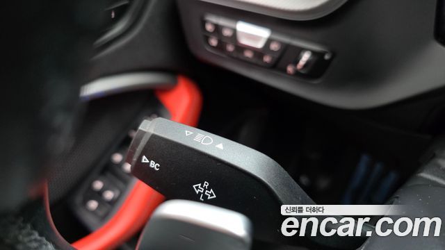 BMW 1-Series 2021 — photo 27