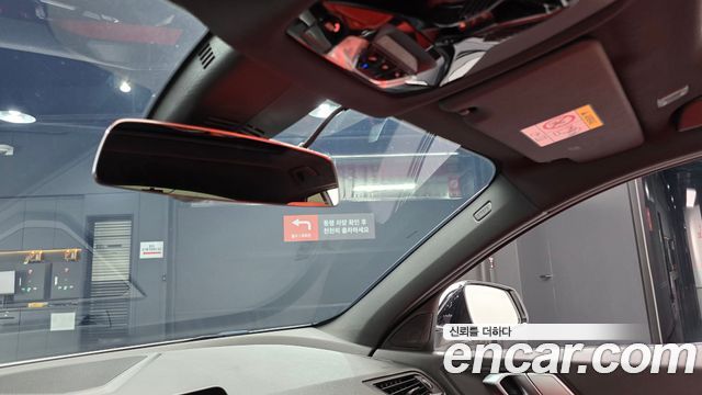 BMW 1-Series 2021 — photo 31