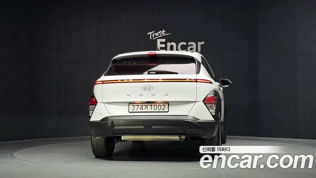 Hyundai Kona 2023 — photo 4