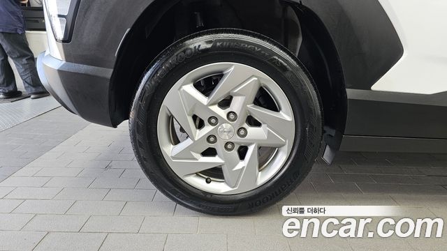 Hyundai Kona 2023 — photo 5