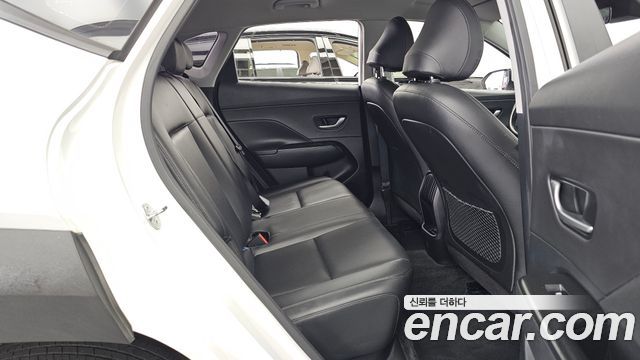 Hyundai Kona 2023 — photo 18