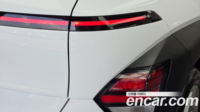 Hyundai Kona 2023 — photo 9