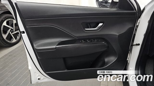 Hyundai Kona 2023 — photo 14